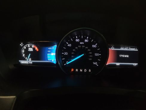 Used 2017 Ford Explorer XLT w/ Equipment Group 202A AWD/4WD image 23