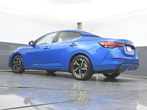Used 2025 Nissan Sentra SV FWD image 41