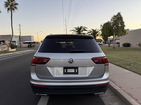 Used 2019 Volkswagen Tiguan S image 8