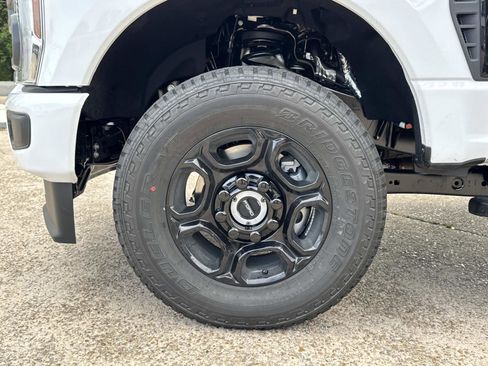 New 2026 Ford F250 XL AWD/4WD image 3