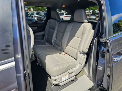 Used 2015 Honda Odyssey EX-L image 25