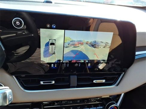 New 2026 Chevrolet Equinox ACTIV w/ Safety and Technology Package image 12