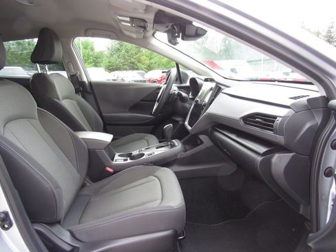 Used 2024 Subaru Crosstrek 2.0i Premium AWD/4WD image 17