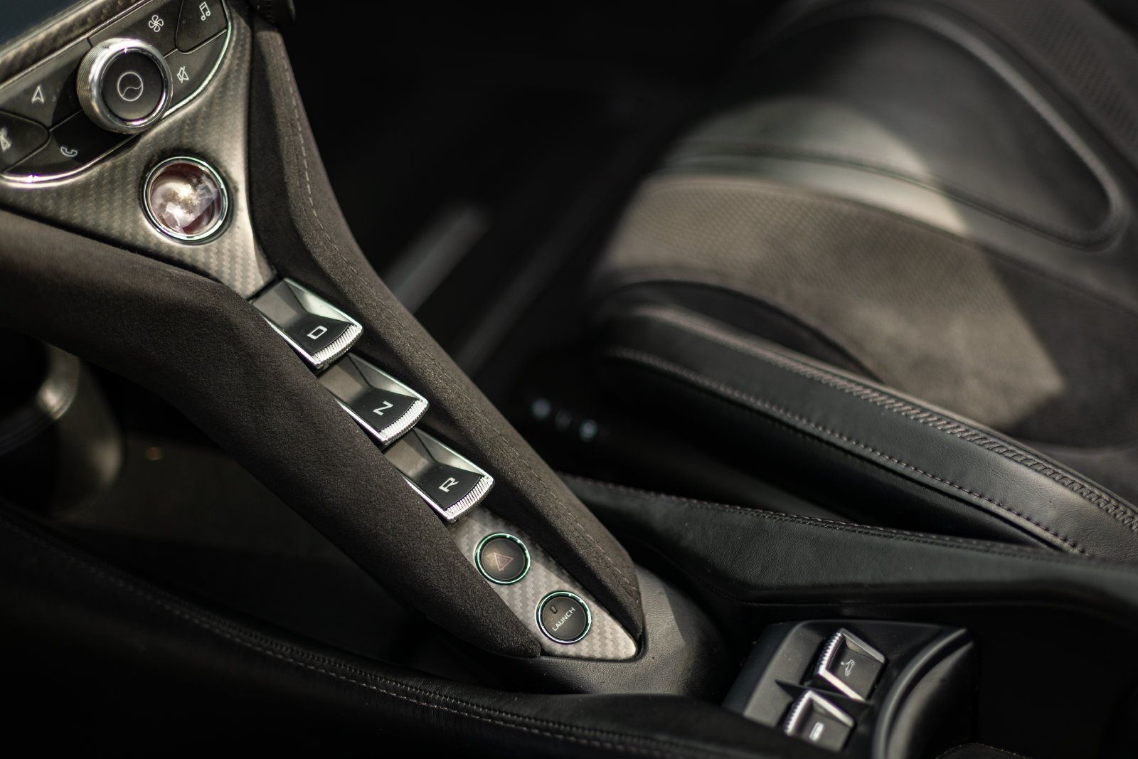 Used 2020 McLaren 720S Performance RWD image 19