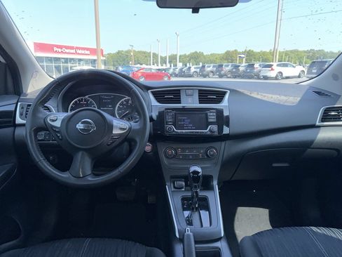 Certified 2017 Nissan Sentra SV w/ Style Package FWD image 29