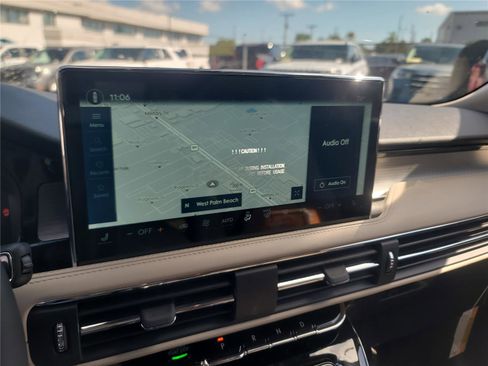 New 2026 Lincoln Corsair Premiere image 16