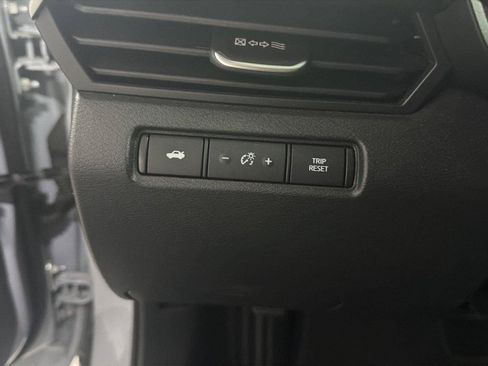 Used 2024 Nissan Altima 2.5 SR FWD image 11
