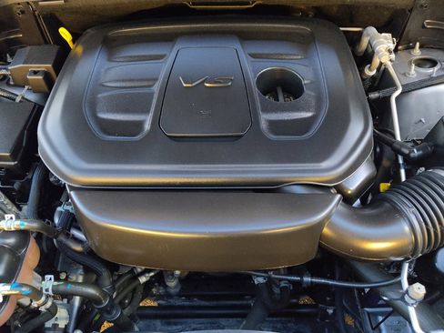 Used 2020 Jeep Grand Cherokee Altitude RWD image 30