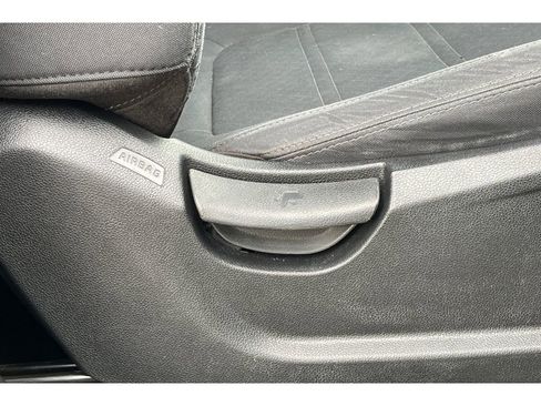 Used 2018 Kia Sorento LX image 24