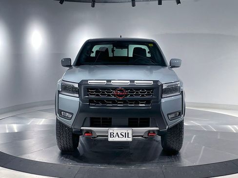 Used 2025 Nissan Frontier PRO-4X image 9