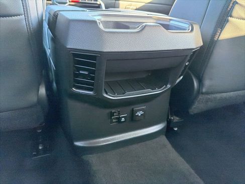 Used 2022 Toyota Tundra Limited image 35