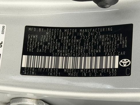 Used 2025 Toyota Corolla LE FWD image 30