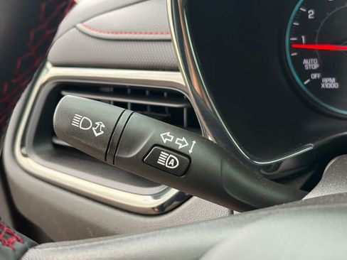 Used 2023 Chevrolet Equinox RS FWD image 13