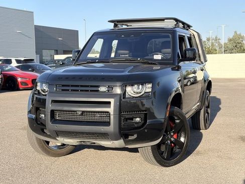Used 2023 Land Rover Defender 110 X-Dynamic SE AWD/4WD image 3