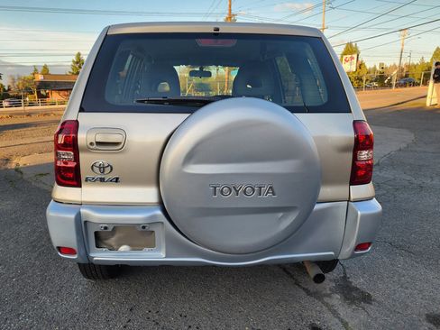Used 2005 Toyota RAV4 2WD image 7