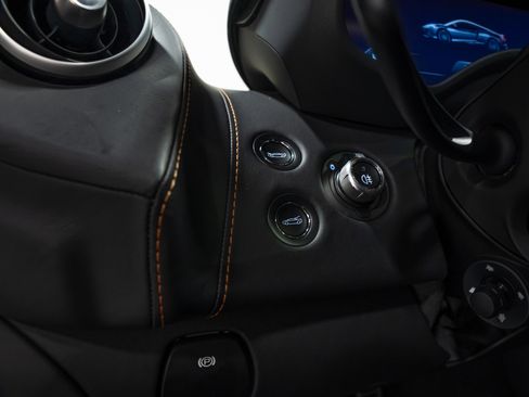 Used 2023 McLaren GT RWD image 41