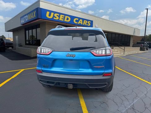 Used 2019 Jeep Cherokee Trailhawk w/ Cold Weather Group AWD/4WD image 6