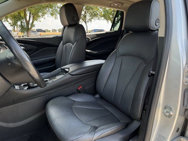 Used 2017 Buick Envision Essence FWD image 27