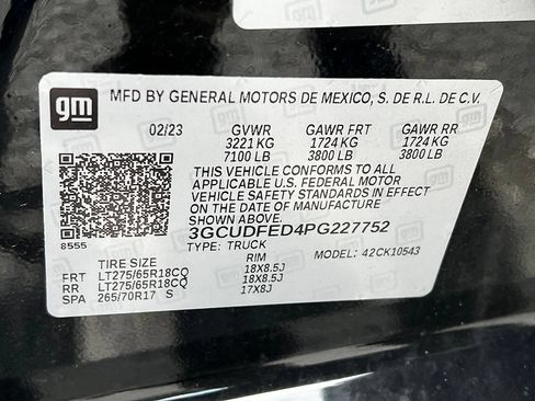 Used 2023 Chevrolet Silverado 1500 LT Trail Boss w/ LT Trail Boss Premium Package AWD/4WD image 8