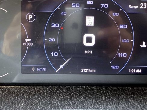 Used 2025 RAM ProMaster 2500 w/ U-Haul Equipment Group FWD image 32