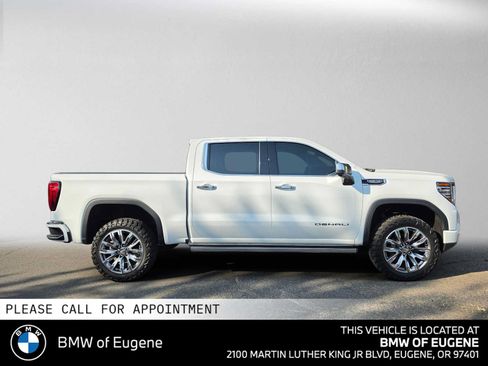 Used 2023 GMC Sierra 1500 Denali w/ Denali Reserve Package AWD/4WD image 2