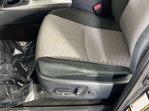 Used 2018 Toyota 4Runner SR5 image 18