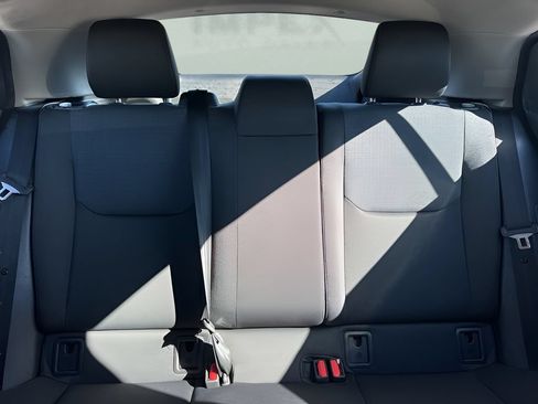 Used 2024 Toyota Prius LE FWD image 10