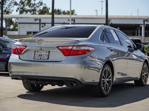 Used 2016 Toyota Camry SE FWD image 6