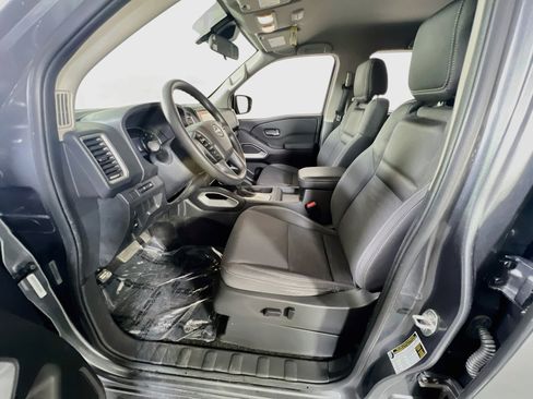 Used 2023 Nissan Frontier SV w/ Technology Package AWD/4WD image 19
