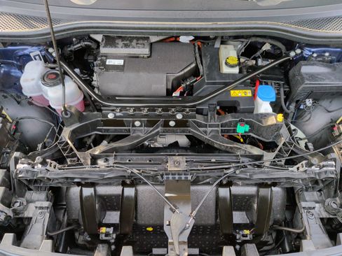 Certified 2023 Audi Q4 e-tron Premium Plus image 36