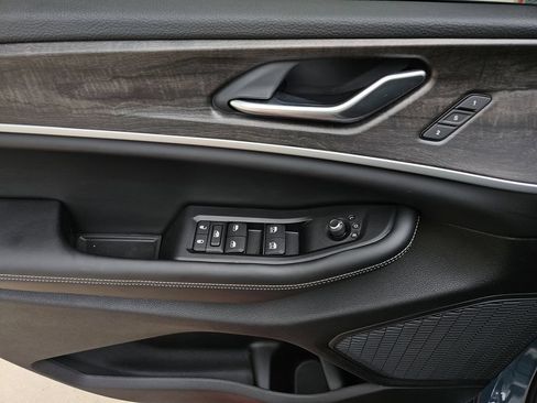 New 2026 Jeep Grand Cherokee Limited w/ Limited Altitude Package RWD image 16