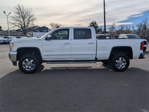 Used 2017 GMC Sierra 2500 SLT image 2