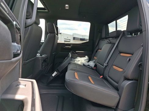 New 2026 GMC Sierra 1500 AT4 w/ AT4 Premium Package AWD/4WD image 6