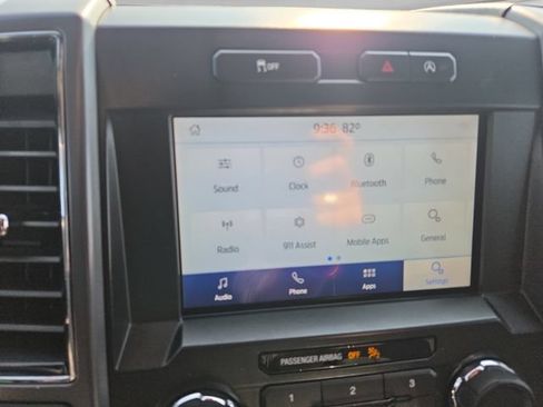Used 2020 Ford F150 XLT w/ Equipment Group 302A Luxury AWD/4WD image 31