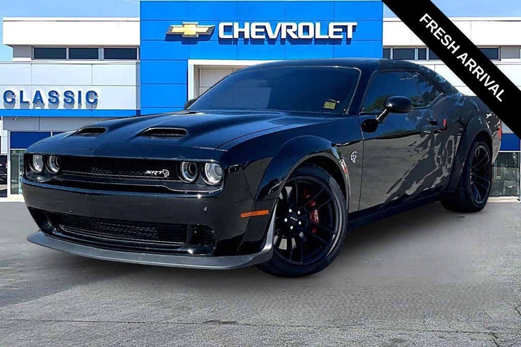 Used 2019 Dodge Challenger SRT Hellcat Redeye RWD image 2