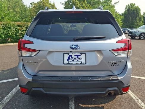 Certified 2022 Subaru Forester Premium AWD/4WD image 5