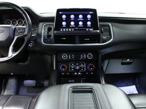 Used 2021 Chevrolet Suburban RST w/ Luxury Package image 19