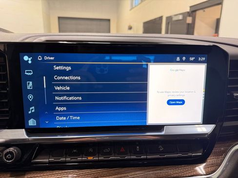 Used 2024 Chevrolet Silverado 1500 LT Trail Boss w/ Convenience Package II image 16