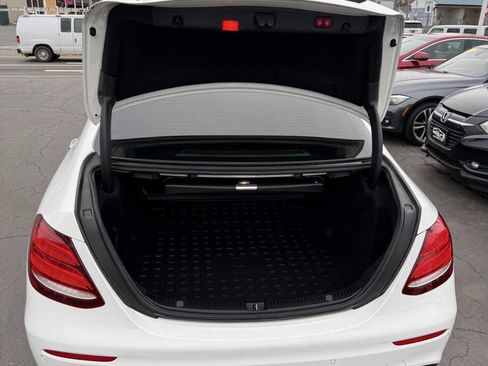 Used 2018 Mercedes-Benz E 300 4MATIC image 16