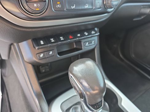 Used 2022 Chevrolet Colorado ZR2 AWD/4WD image 10