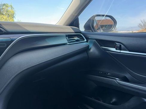 Used 2018 Toyota Camry XSE FWD image 26