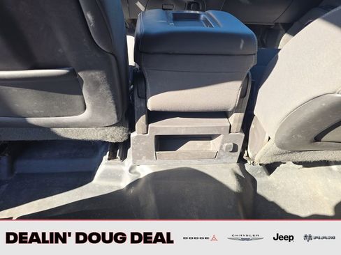 Used 2015 Chevrolet Silverado 3500 LT image 24