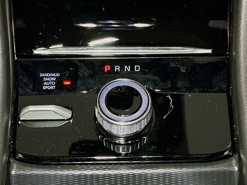 New 2025 Jeep Grand Cherokee L Limited w/ Luxury Tech Group II image 12