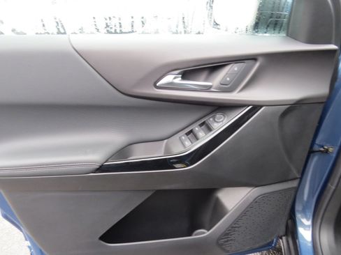 New 2025 Chevrolet Equinox LT image 14