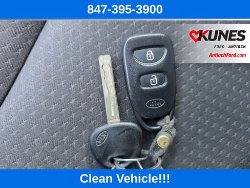 Used 2013 Kia Sorento LX w/ Convenience Pkg image 42