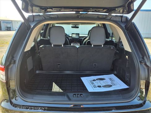 Used 2020 Lincoln Aviator Reserve w/ Equipment Group 201A image 18