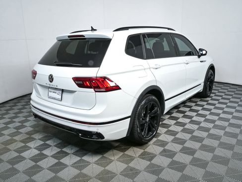 Certified 2023 Volkswagen Tiguan SE R-Line FWD image 6