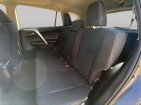 Used 2018 Toyota RAV4 XLE w/ Plus Extra Value Package AWD/4WD image 19