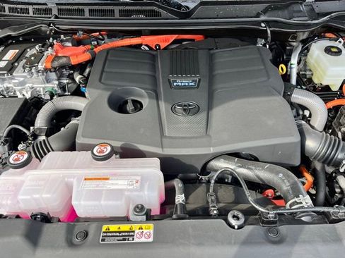 New 2026 Toyota Tundra Limited AWD/4WD image 28