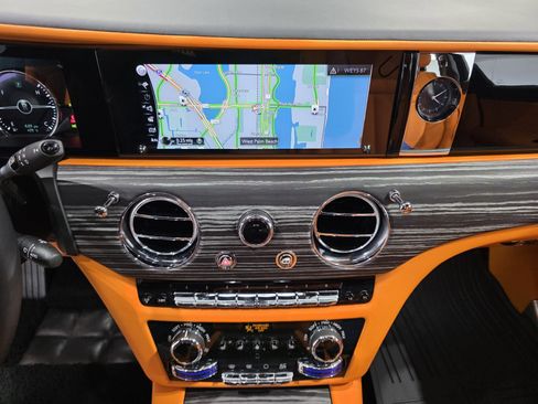 Used 2024 Rolls-Royce Ghost w/ Ghost Package image 23